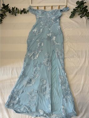 Light Blue One-Shoulder Floral Embroidered Evening Gown